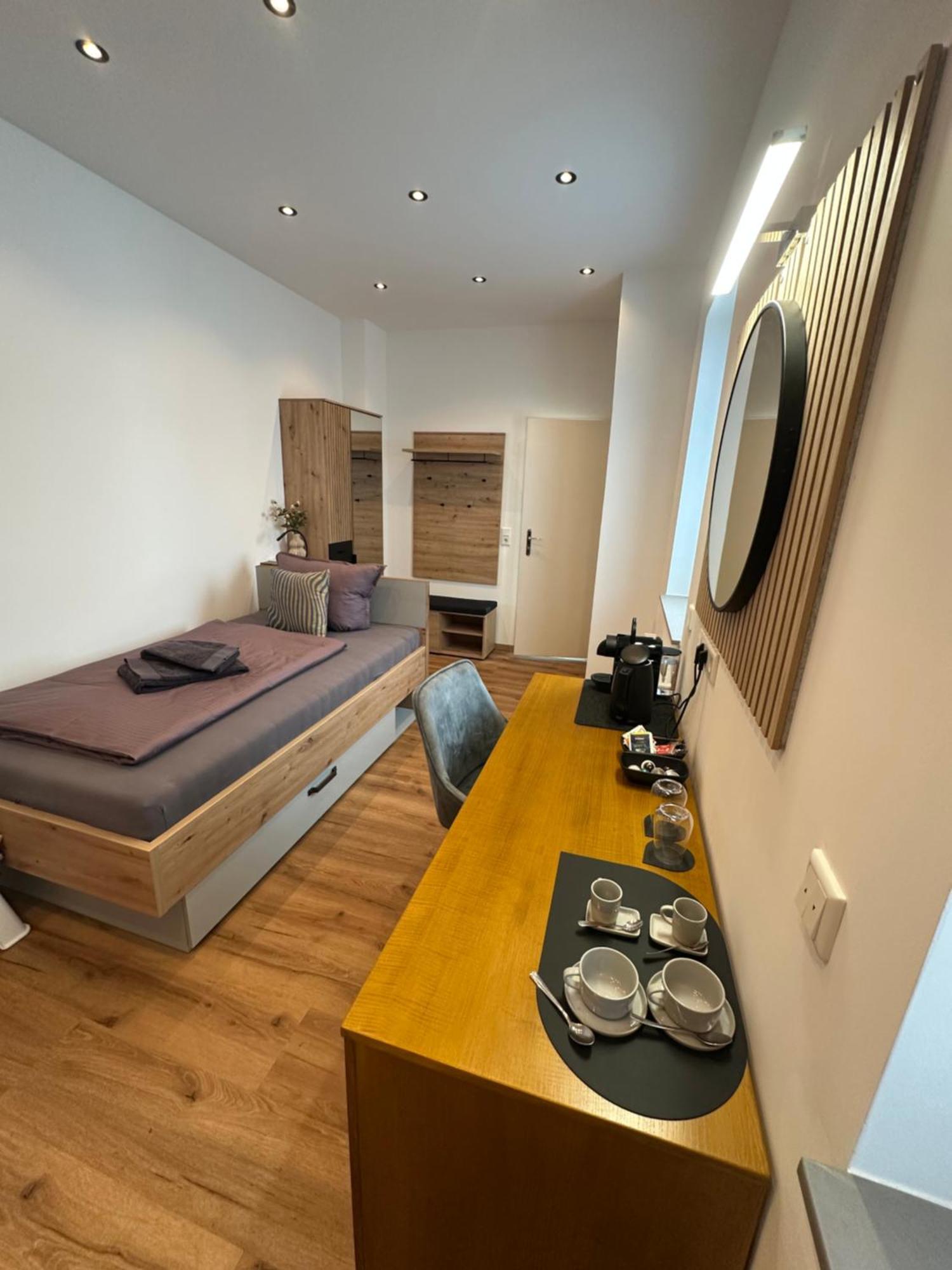 Artemis Zimmervermietung 5 Ein Bettzimmer Sundern Buitenkant foto